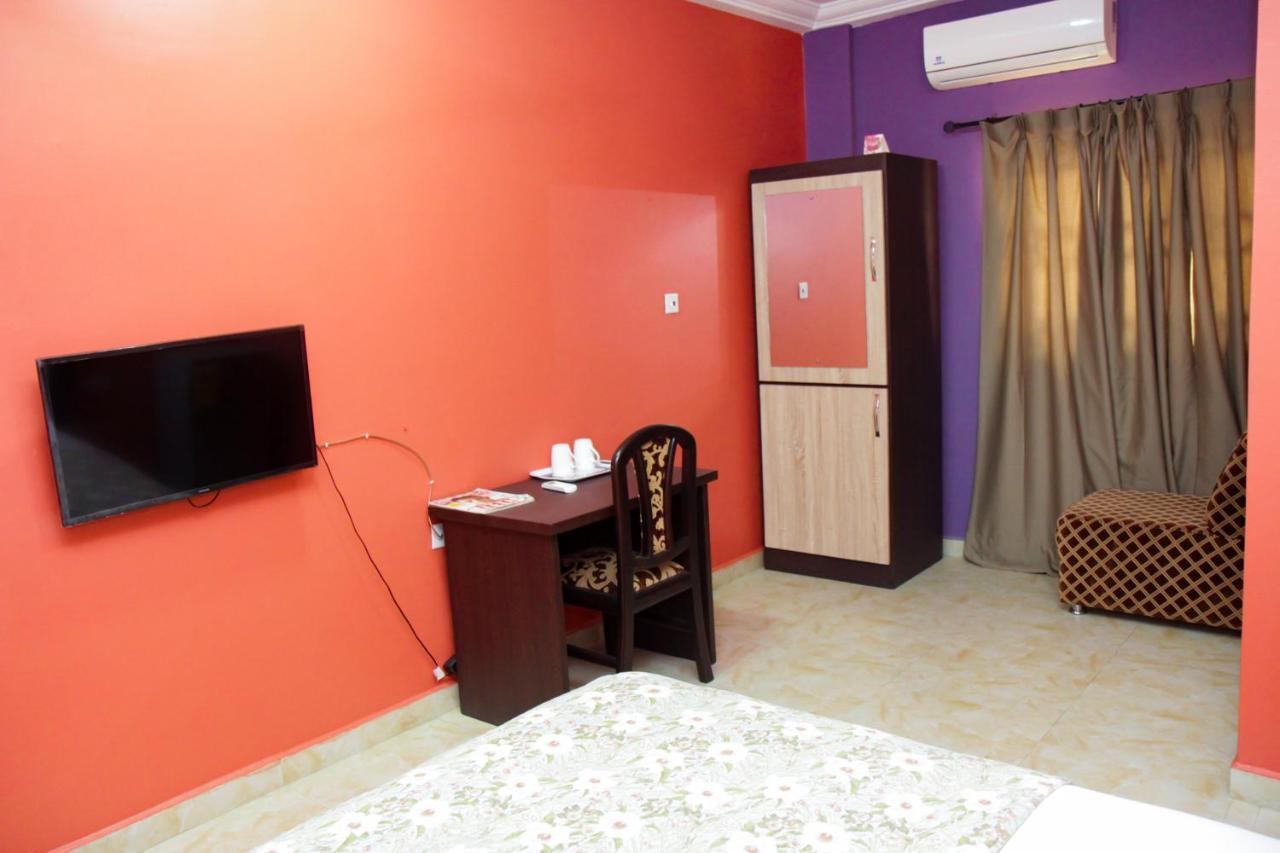 Hilton View Hotel Ogbodjo Ngoại thất bức ảnh